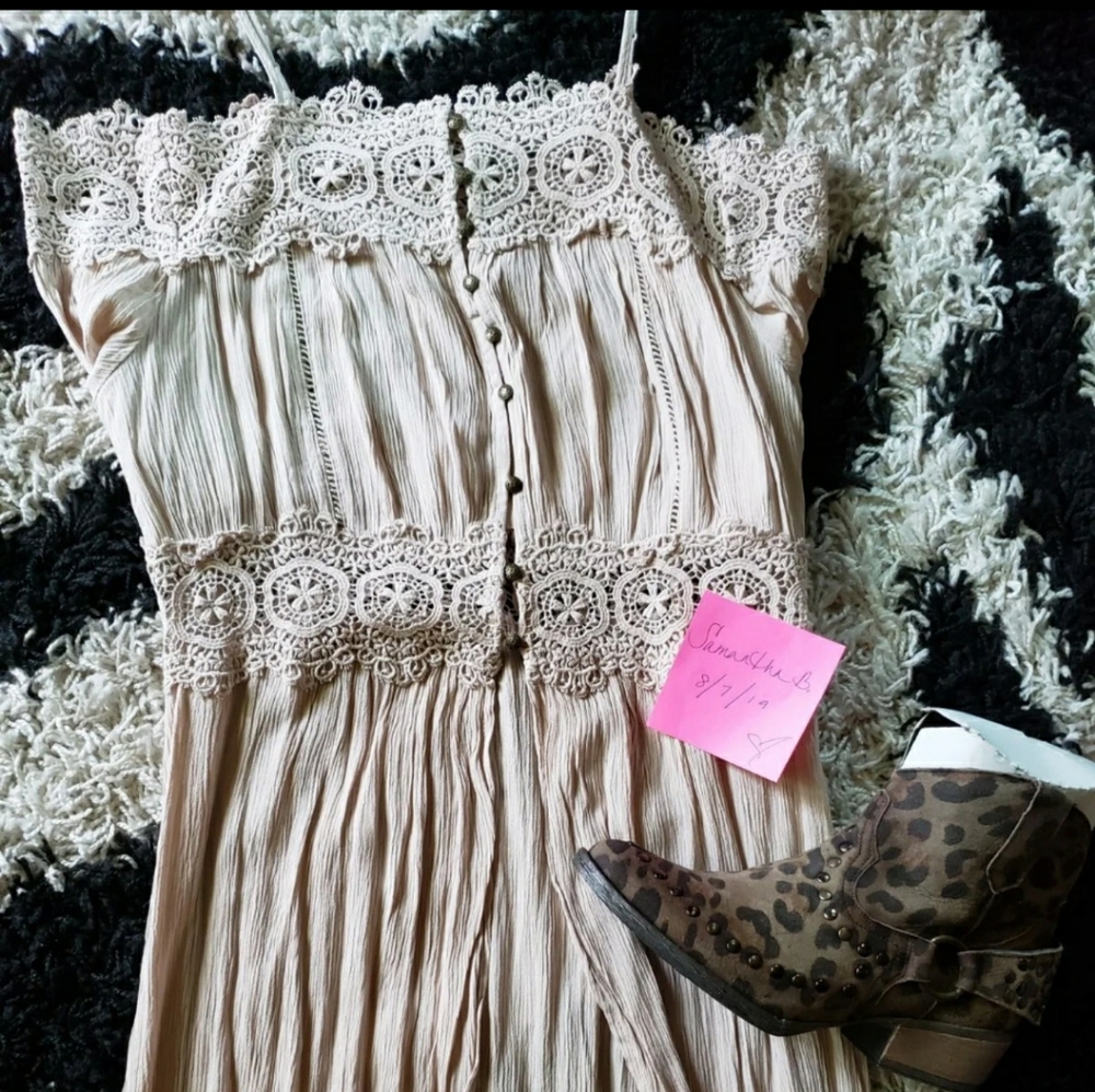 Large tunic spaghetti strap tank with lace - Picture 2 of 2